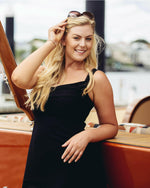 THE CLASSIC NURSING LBD - Full Embrace